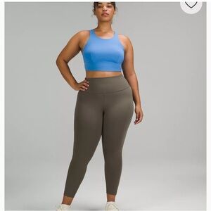 Lululemon Athletica Wunder Train Size 2